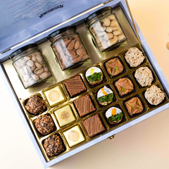 ASSORTED WOODEN BOX - 3 Jars & sweets