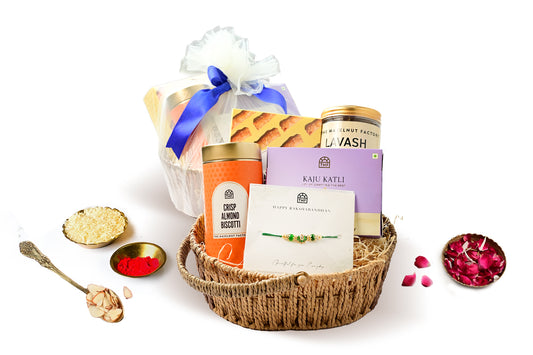 GOLDEN THREAD BASKET